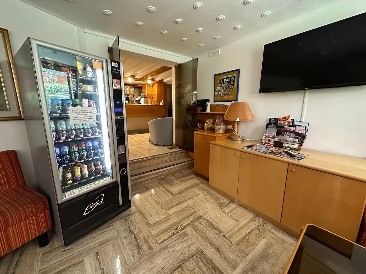 Hotel Citta Studi Милан