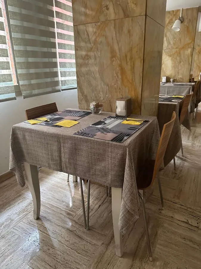 Hotel Citta Studi Милан