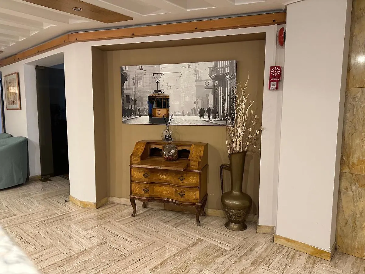 ***  Hotel Citta Studi Милан Италия