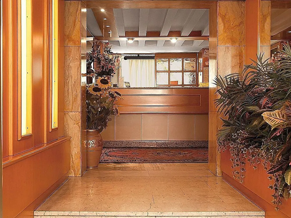***  Hotel Citta Studi Милан Италия