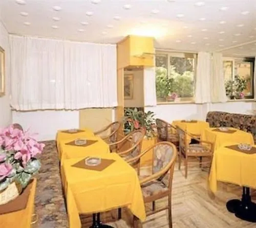 Hotel Citta Studi Милан Италия
