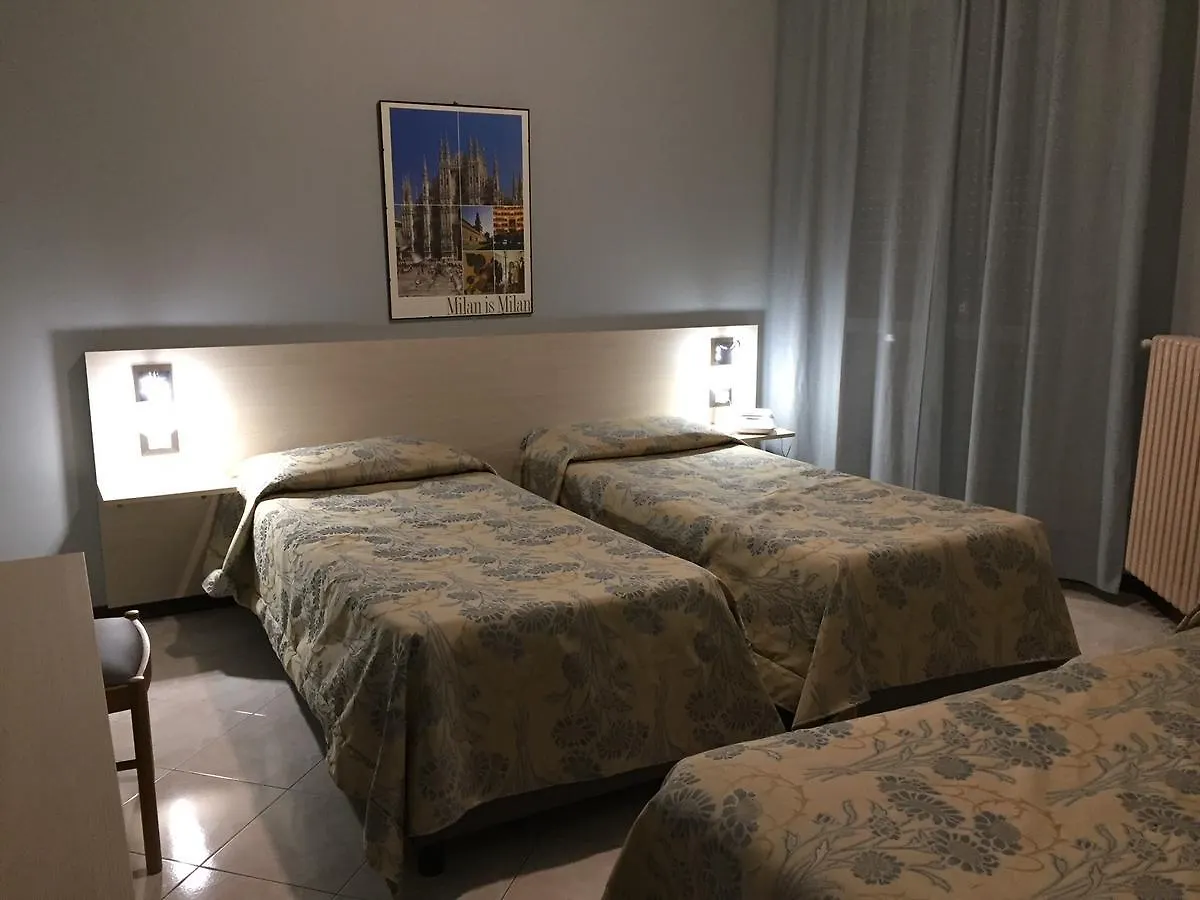 Hotel Citta Studi Милан 3*,  Италия