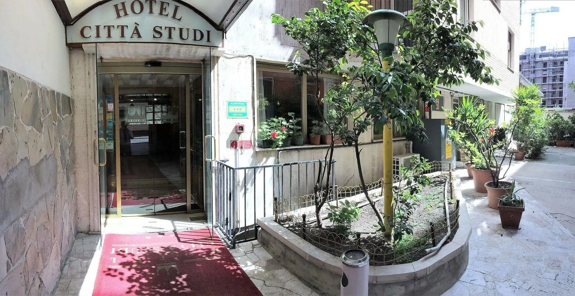 Hotel Citta Studi Милан