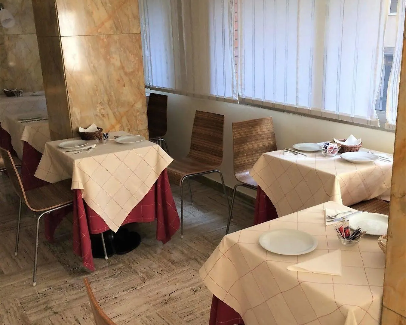 Hotel Citta Studi Милан